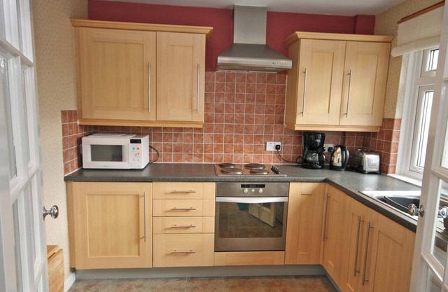 Bungalow for couples in the pretty village of Bowden in the heart of the Scottish Borders.