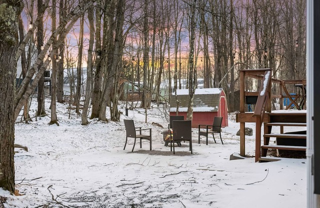 Burrow by Bidwell Cozy Arrowhead Lake Escape With Pools and Outdoor Adventures