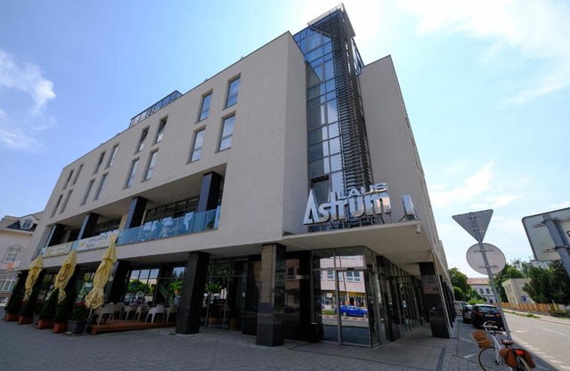 Business Hotel Astrum Laus