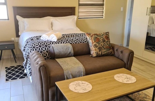 Bustani 1 -spacious Secure and Private Apartment - Self-catering