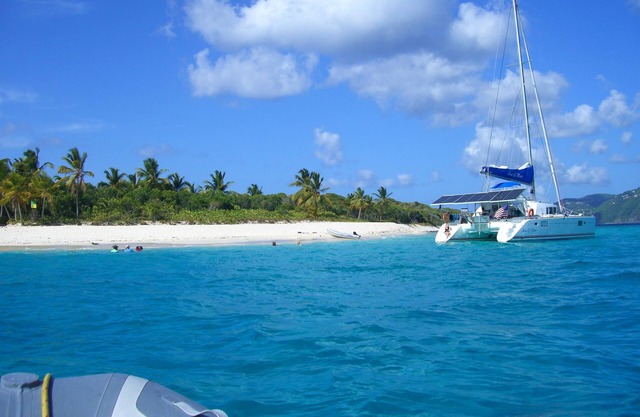 BVI CATAMARAN CHARTERS, DAY SAILING AND SNORKRLING, enjoy the best of the BVI.