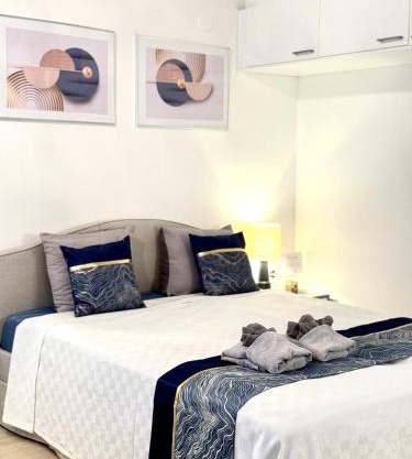 C&C Studio - Comfy Nest Near Airport & City Access