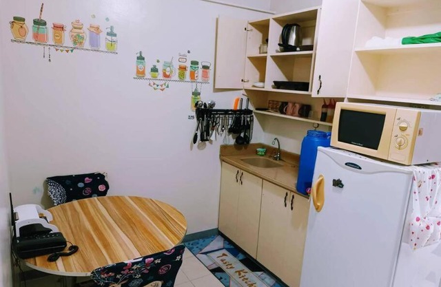(C2) Near Airport and King Size Bed Condominium