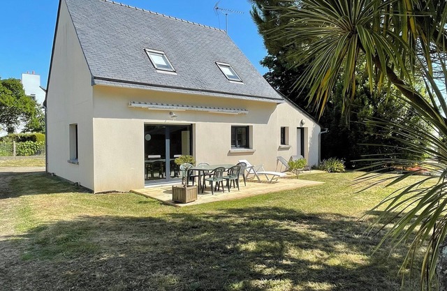 C6062 - Recent house with garden of approx. 650m2 in a pleasant area
