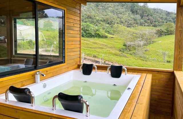 Cabaña Gaia de Madera Con Jacuzzi