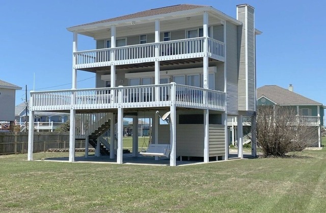 Cabana Che 2 Bedroom Home by RedAwning