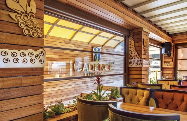 Cadence Design Hotel