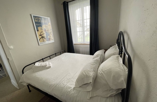 Cafe Velo Nevers - Cosy courtyard room
