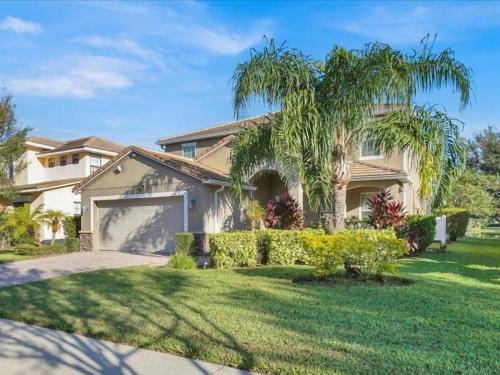 Calabria Lakeside Villa With Pool And Spa Near Disney