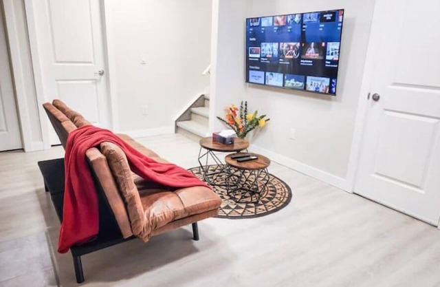 Calgary Cozy Nest | 2BR Suiten