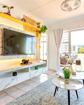 Caline-V Luxury beach Front Flat