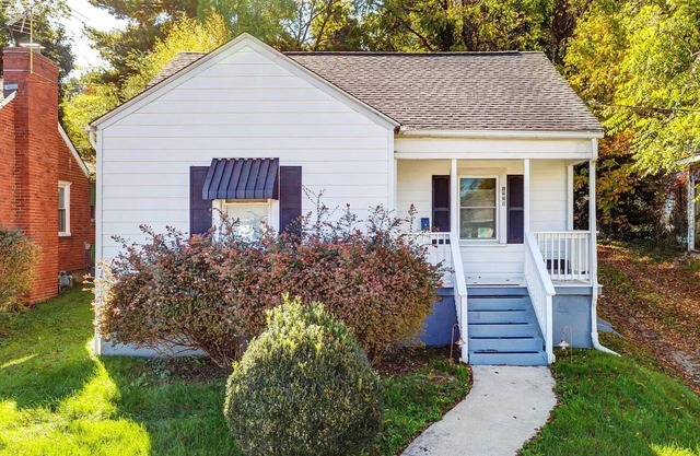 Calm, stylish cottage in the heart of Bristol, TN