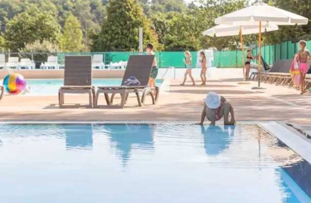 Camping 4 étoiles - Parc aquatique - eecgcg
