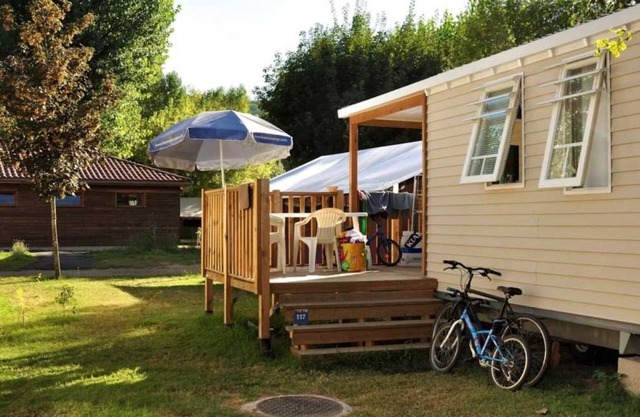 Camping 4 étoiles - Piscine - ccbbgf0
