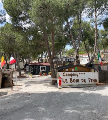 Camping Le Bois De Pins