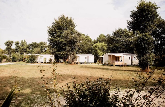 Camping Le Paradis * - Mobile Home Ancolie 4 Rooms 5 People + TV