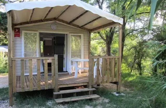 Campsite La Pinède in Provence * - Mobile Home Olivier Plus 2 Rooms 2 People Air Conditioned + TV