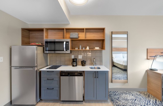 Candlewood Suites Asheville Downtown by IHG