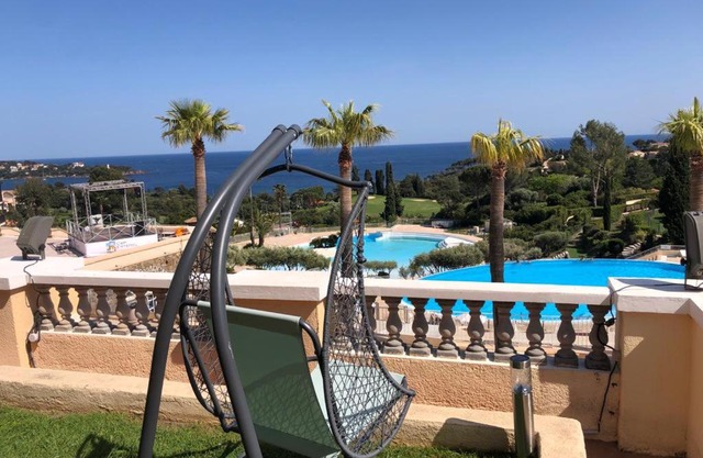 Cap Estérel, 2 pièces, jardin, vue mer et piscine