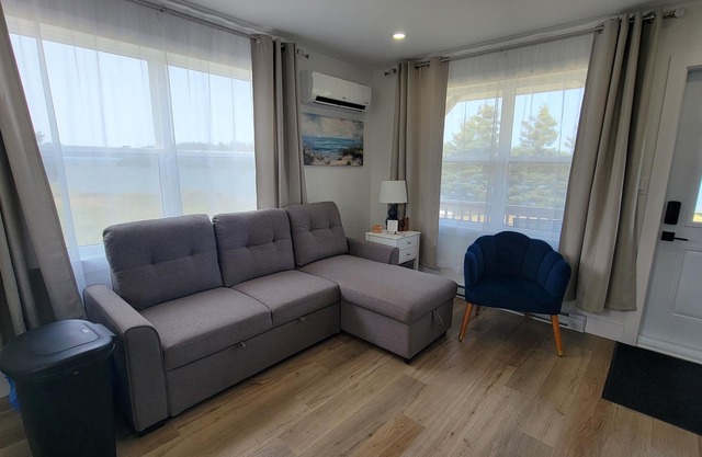 Caper Cottages - Ocean Front - RED