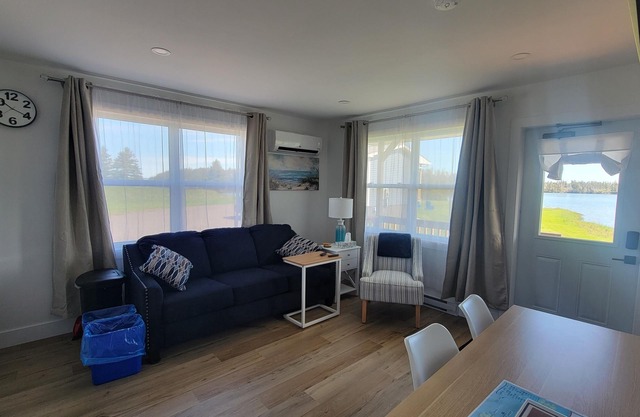 Caper Cottages - Ocean Front - GREEN