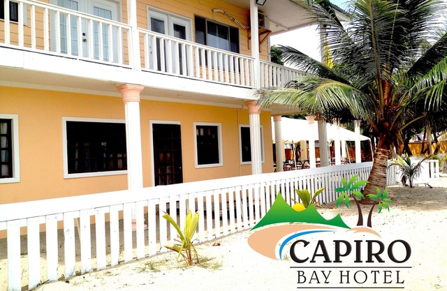Capiro Bay Hotel Resort & Restaurant "Mar Y Tierra