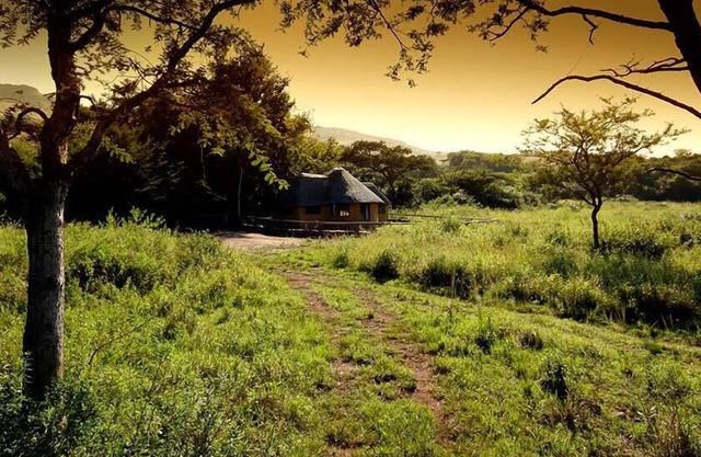 Caracal Lodge