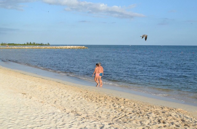Caribbean beach resort condo with the Endless Luxury All Inclusive Plan.