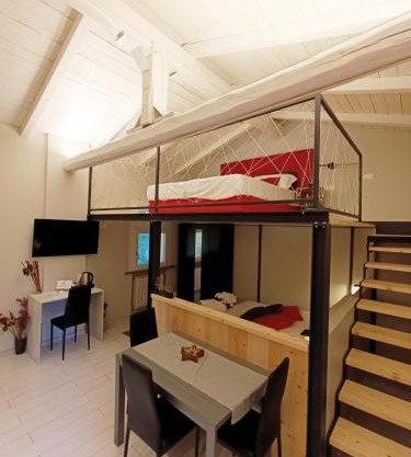 CARLOTTA FIERA SUITE