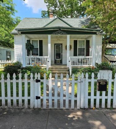 Carlyle lake home!