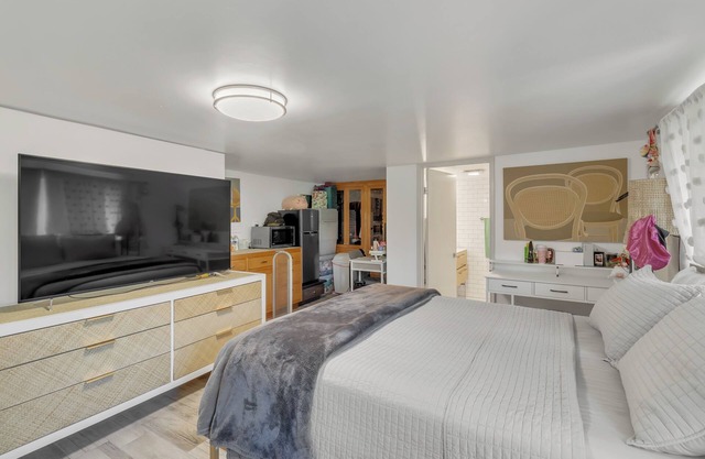 Carmel Studio Hideaway - Fast WiFi!