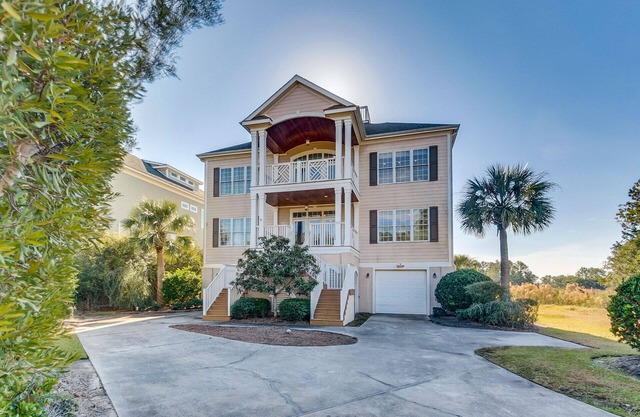Carolina Dreamin' Beautiful southern home in DeBordieu -Great for families!