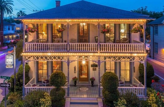Carriage Way Inn