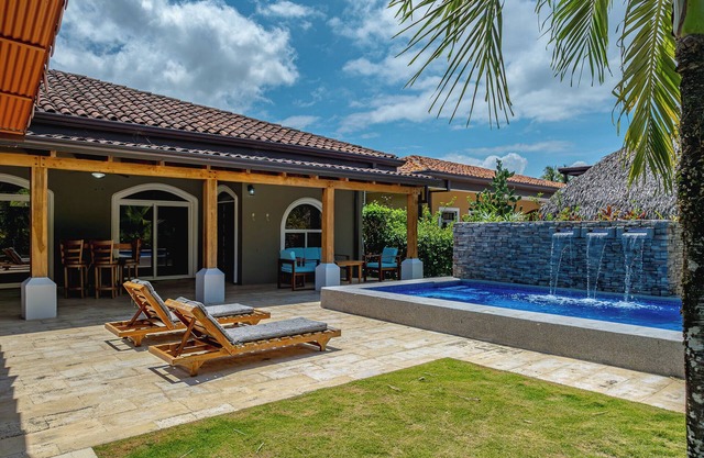 Casa 47 Private Tropical Pool Retreat- Bejuco