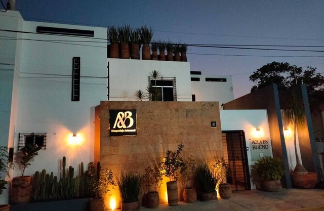 Casa Aceves & Bueno Hotel Boutique