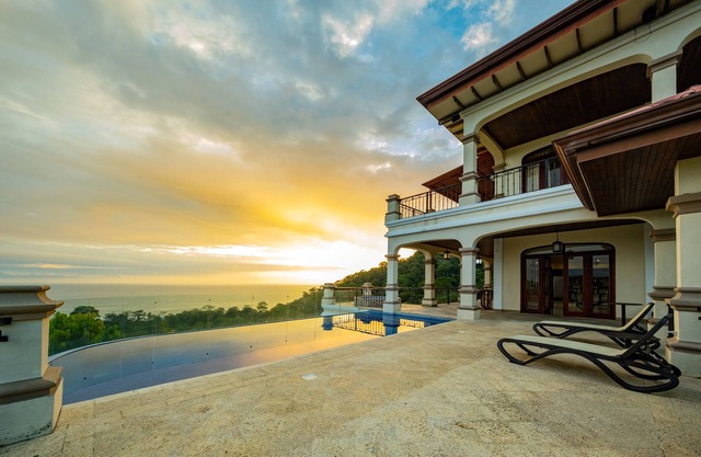 CASA BISILY Totally private property & incredible views
