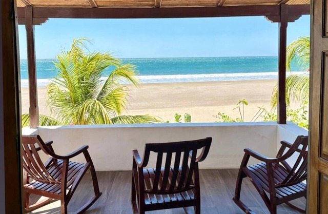 Casa Brisas de Popoyo Yoga Surf house right in front of the Ocean