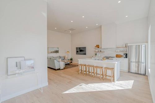 Casa Castillo - Boutique Suites in Downtown Santa Barbara