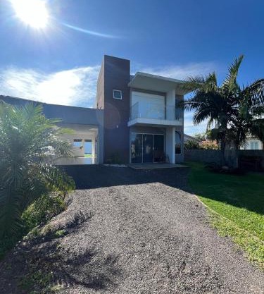 Casa com piscina