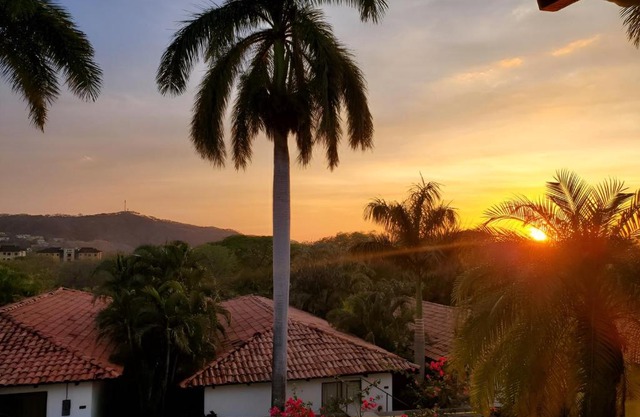Casa de Encanto Tropical Villa