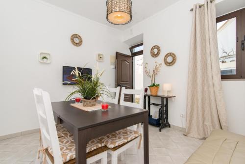 Casa Florinda By ALGARTUR
