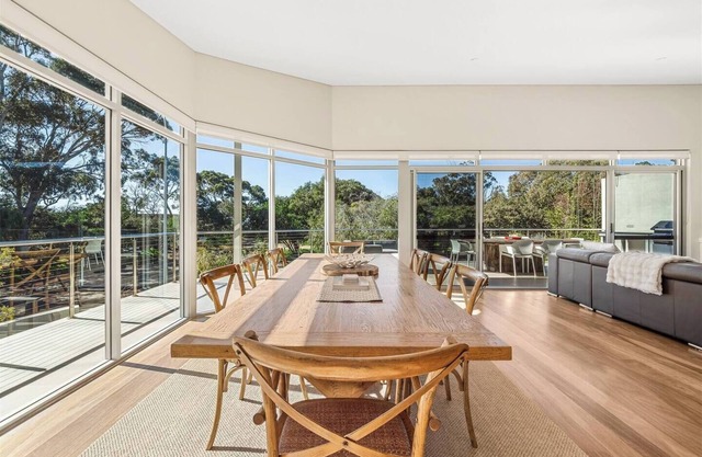 Casa Indigo Modern Bushland Retreat by the Sea