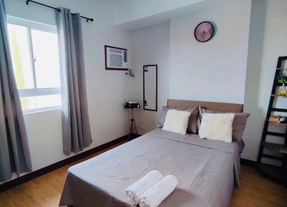 Casa Ison at MesaVerte Residences - Condo at CDO city center with free use of swimming pool