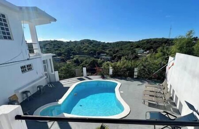 Casa Mariposa - Hilltop home with Pool and Rooftop
