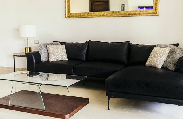 Casa Miraflores 2 Bedroom Condo by RedAwning