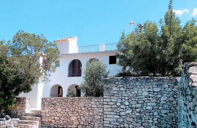 CASA NICOLE: Nature, Mountains and Private Pool In Alicante