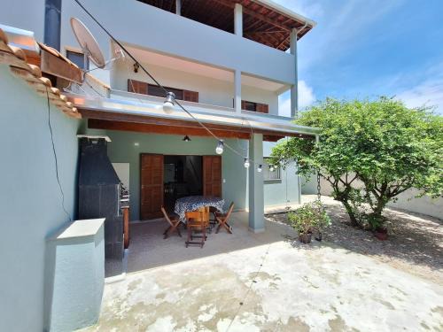 Casa para família a 150m da Praia do Perequê Açu