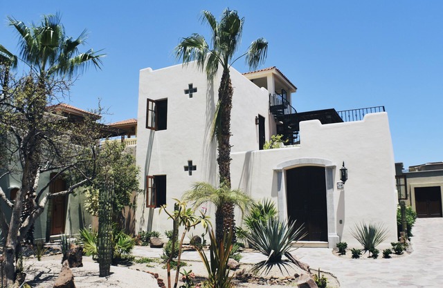 Casa Paraiso - 1 minute walk to the Beach!