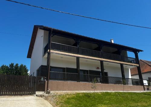 Casa Roma Lac