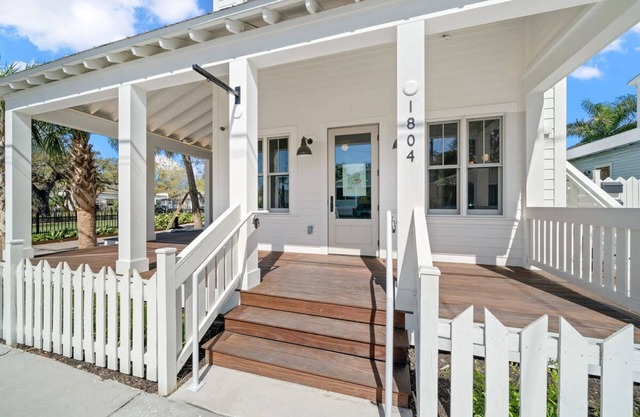Casa Romeo Gorgeous Ybor Apt Steps to 7th Ave
